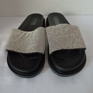 Slides, size 8, in good condition